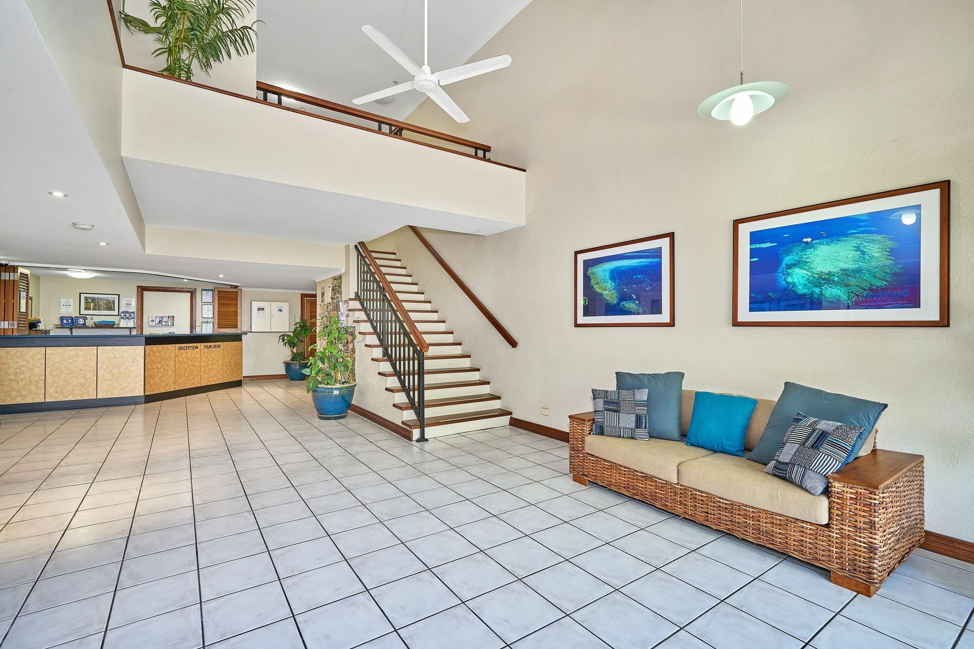 Trinity Beach Club Holiday Apartments Exterior photo